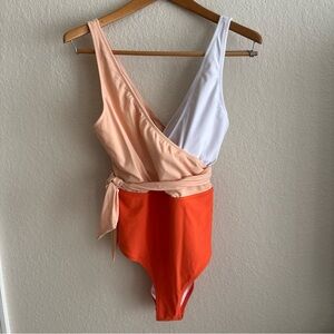 Cupshe NWOT Colorblock Swimsuit with Wrap Detail Women’s XL